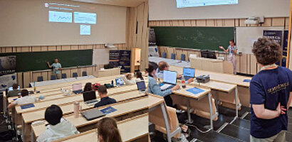 Picture of the News article teaching deep learning at BIOMED-DATA 26