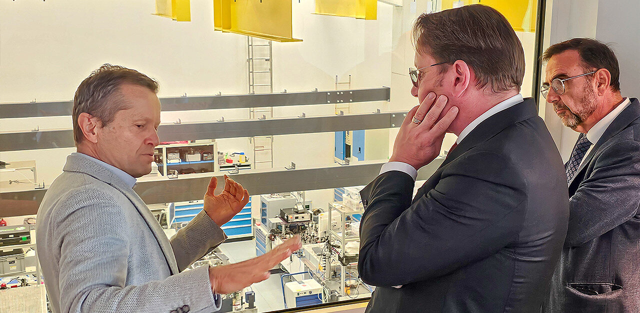 Picture of the News article The EU visits attoworld