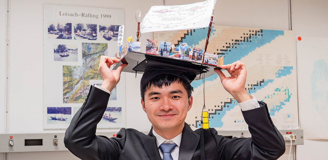 Picture of the News article congratulations Weiwei!